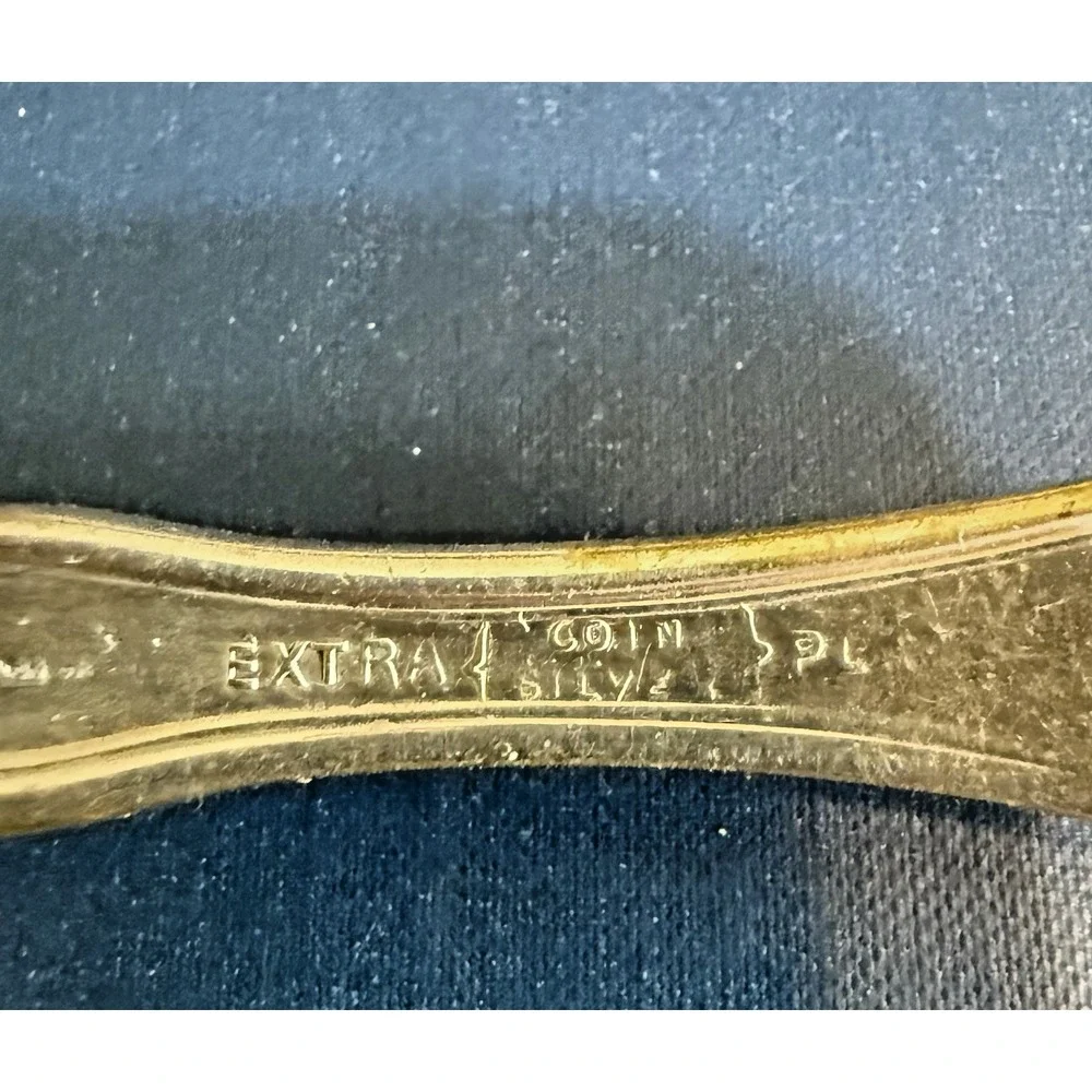 Wm Rogers BERWICK DIANA Silverplate TWISTED HANDLE BUTTER KNIFE Flatware 1904